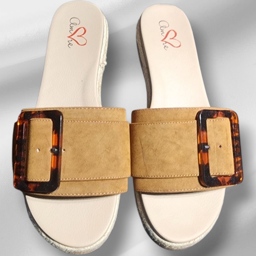 Aurelia Tan Sandals with Tortoiseshell Accent NWOT